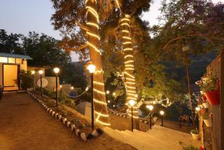 lake & woods-a boutique lakeview property - 9