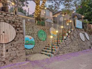 lake & woods-a boutique lakeview property - 8