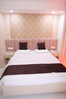 Avadh Hotel & Banquets - 6