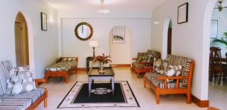 2 St James Apartments - 0