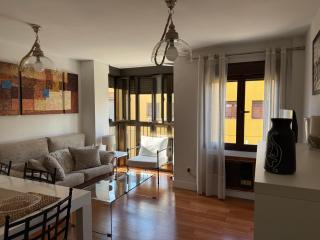 Apartamento en Luis Montoto, Nervión. Céntrico - 1