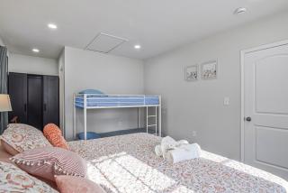 Cozy 4BR Retreat - Private backyard, Gazebo & Grill - 1