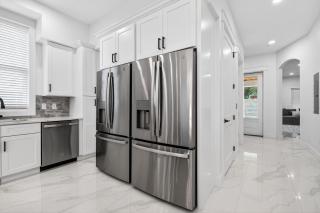 43 Seacroft - Luxury Home in 30A — Sleeps 46, Perfect for Large Groups & Beach Getaways - 6