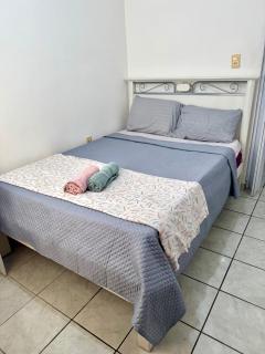 APT-8 Completo Bem Localizado a 1 minuto Rodoviaria e Centro, com Ar Condicionado e Garagem - 7