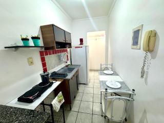 APT-8 Completo Bem Localizado a 1 minuto Rodoviaria e Centro, com Ar Condicionado e Garagem - 3