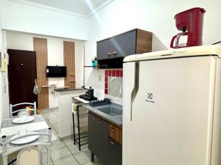 APT-8 Completo Bem Localizado a 1 minuto Rodoviaria e Centro, com Ar Condicionado e Garagem - 8