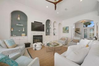 Aqua Tranquility - Waterfront with Pool in Destiny East - 5