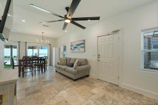 A Wave From It All - Beach Cottage with Private Pool & Outdoor Area - 3