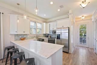 Arrabella - Gulf Views with Deck & Community Pool - 3