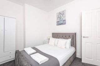 Brooklyn Flat- Upstairs Flat - 0