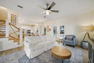 Beach Baby - Secluded Home with Private Pool Area & Deck - 3