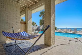 Beach Funatics - Beach Front Home with Private Pool Area & Game Room - 9
