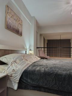 Konstantinos Loft - 1