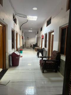 Shri Sitaram Guest House - Near Ram JanamBhoomi Ayodhya - 5