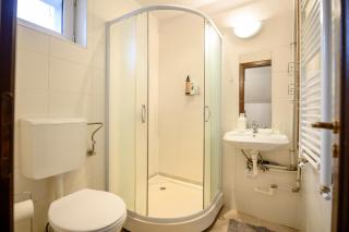 Lavender Attic w AC working desks - 7