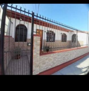 Alojamiento individual para turistas y pasajeros sector centro de la serena - 1