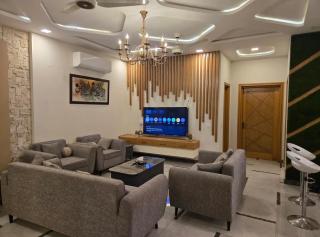 2 BED Luxury Lower Portion in Behria Town - 0