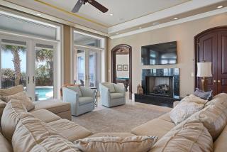 Capitano - Huge Luxury Beachfront Home with Private Pool & Rooftop Deck - 8