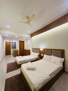 Rishikesh Sadan Studio- Best stay in Tapovan , Guests Favourite,Travellers Delight!! - 7