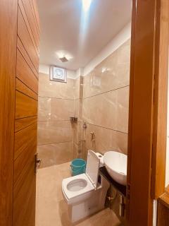 Rishikesh Sadan Studio- Best stay in Tapovan , Guests Favourite,Travellers Delight!! - 1