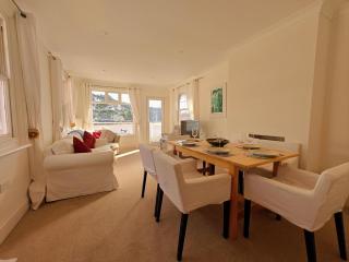 3 Bed in Dartmouth oc-b33359 - 8