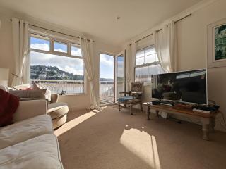 3 Bed in Dartmouth oc-b33359 - 9