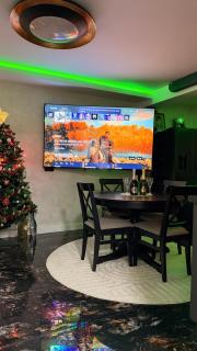 Ultimate Media Experience - 8