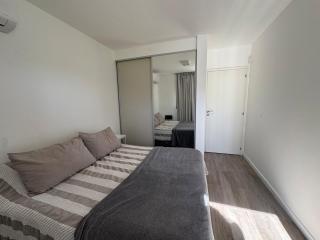 Casa con pileta en Funes - 1