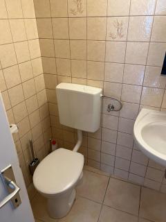 Yellow House Apartments - Top 5 - 2