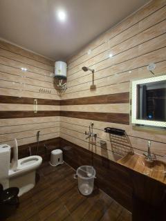 Sowa Stays - BIR - 2