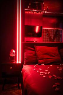 Love Room, L'interdit - 6