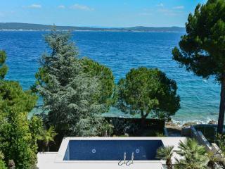 Beachfront Villa Mediterranea - 8