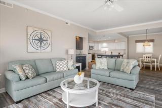 One of a Kind Ocean Front 3 Bedroom in North OC With Private Garage! - 8
