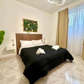 Golden Luxury Home - San Giovanni - 10 min to Basilica of San Giovanni - 25 min to Colosseum - Rom - 8