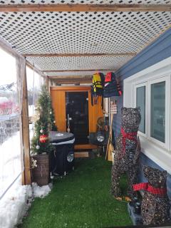 Riverfront Cottage Sauna Canoe Included Kids Playroom Nature Escape - 3