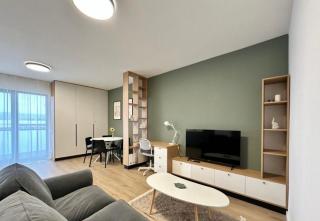 Stylish 2-Room Apartment near Train Station - 0