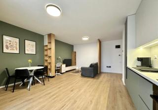 Stylish 2-Room Apartment near Train Station - 8