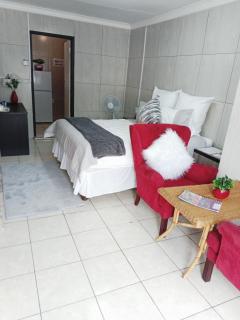 MaThwala guesthouse - 9