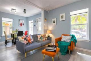 Winter Stay at Cultural Heritage Award winning home -Walk to 6th St, BBQ & Shops - 8