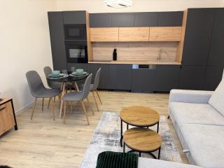 rishko appartmens113, self check in, free parking, bus station, center of the city - 0