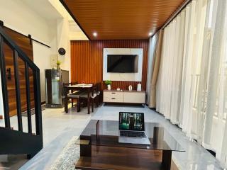 Tim's Guest House - 5