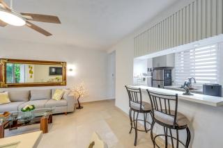 1 Block to Playa Los Tules, Pool Access! Lush Unit - 5