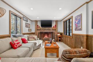 Killington Chalet with Hot Tub, Patio and Views - 7