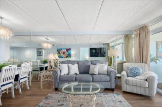 Picturesque Ocean Views in this 2 Bedroom English Towers Condo with Indoor Pool! - 7
