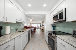 Dreamy Ocean Views in this 3 Bedroom English Towers Condo with Indoor Pool! - 9