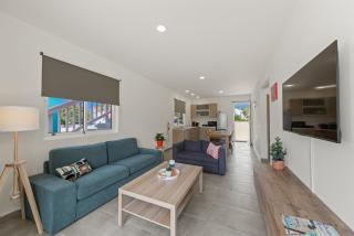 Ocean Hibiscus, Punta Azul, Curacao - 3