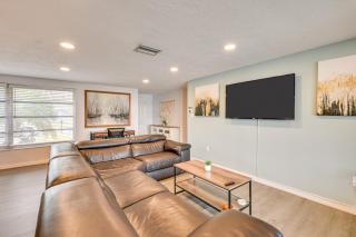 4 Mi to Beach! Waterfront New Port Richey Retreat - 6