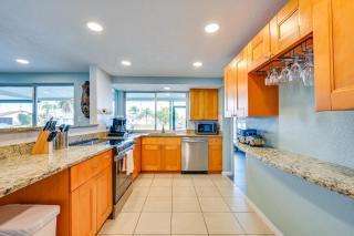 4 Mi to Beach! Waterfront New Port Richey Retreat - 4