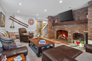Killington Chalet with Hot Tub, Patio and Views - 6