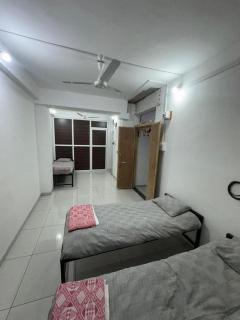 Mahayaatri Niwas - 8